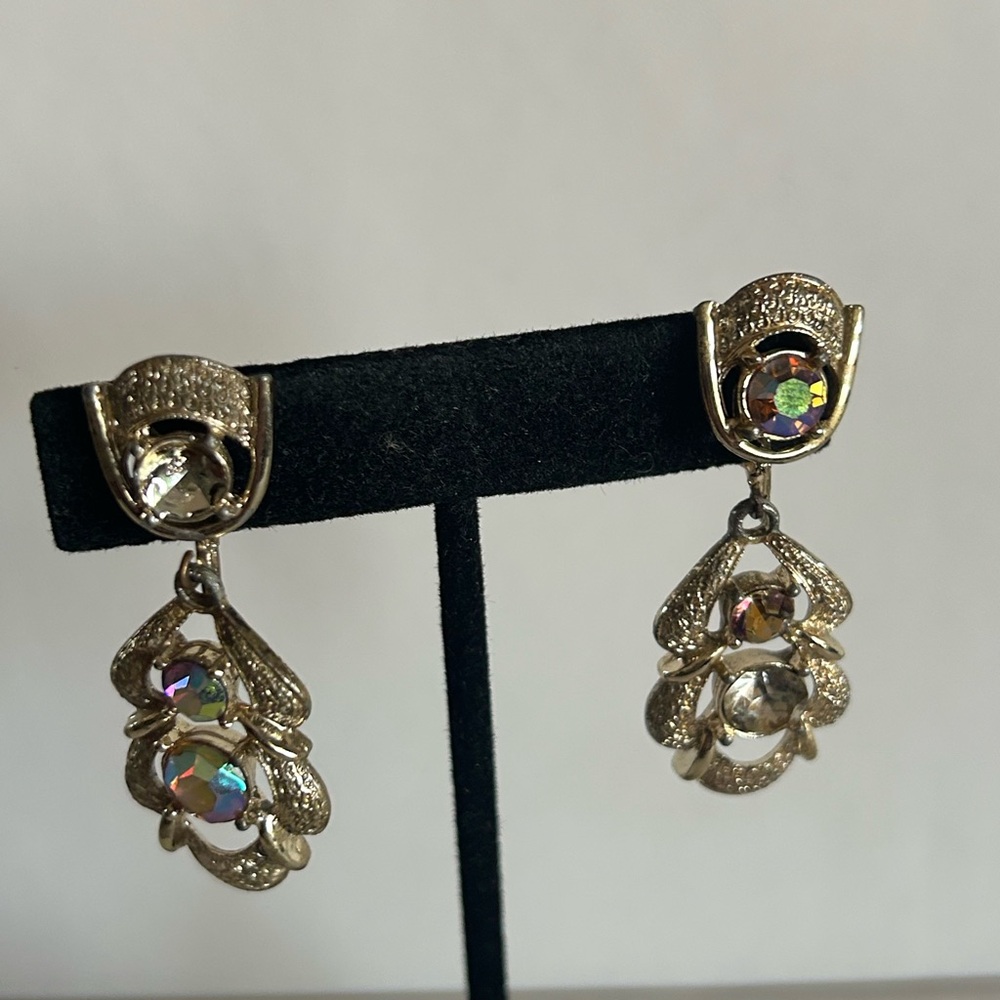 Vintage 60’s Gold Tone Iridescent Crystal Clip On Earrings